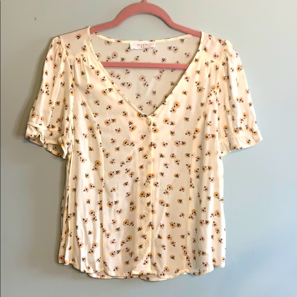 Elodie Cream Short Sleeved Blouse with flowers